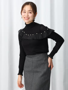 アシンメトリーパールフリルニット