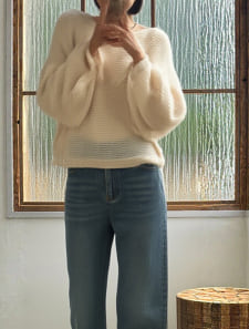 袖リボン透かしニット