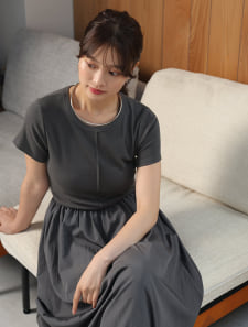 センターシームドッキング半袖ワンピース