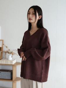 アルパカタッチVネックニット