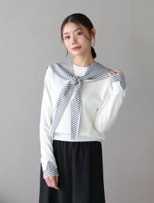 セーラーカラーフード付きクルーネックニット