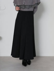 総ゴムパネルフレアスカート