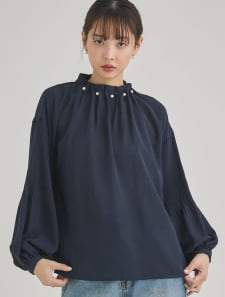 【anan掲載】プリーツスリーブパールデザインブラウス