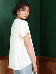 バックプリーツスキッパーブラウス