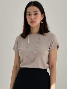 シンプルフィットTシャツ