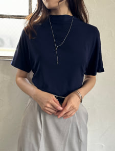 やわらかタッチハイネックカットソー