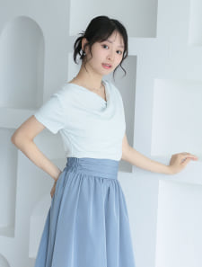 ニュアンスドレープサイドギャザー半袖トップス