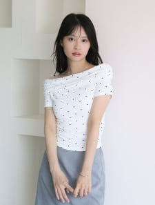 ニュアンスギャザードット2wayカットソー
