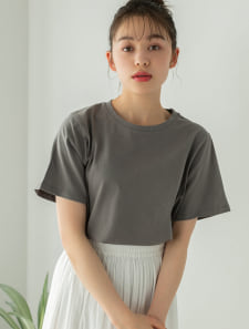 ニュアンスカラークルーネックTシャツ
