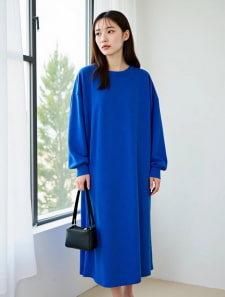 クルーネックニットワンピース