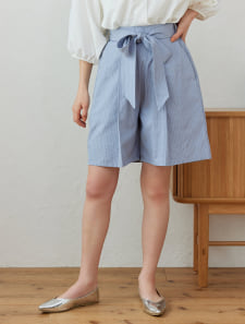 ウエストリボン付きストライプ柄ショートパンツ