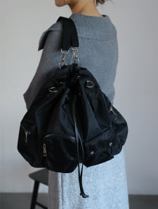 マルチウェイナイロンドロストバッグ