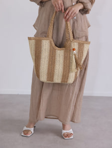 ストーンタッセル付きストライプカゴトート