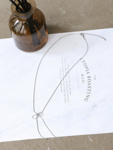 【サージカルステンレス】リボンモチーフネックレス