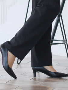 ポインテッドトゥ5cmプレートヒール感激パンプス