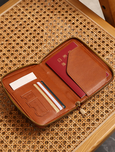 リストストラップ付き多機能トラベルウォレット