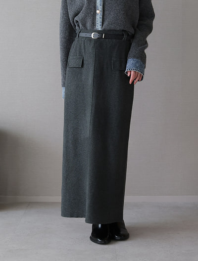 ベルト付きニットIラインスカート