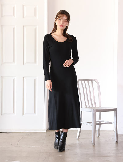 カップ付き裏起毛Uネックワンピース