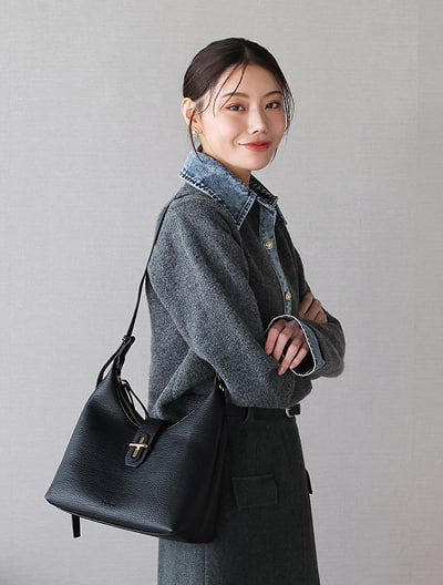 ソフトシェイプショルダーバッグ