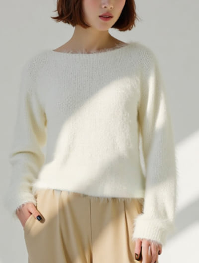 フェザーニットプルオーバー