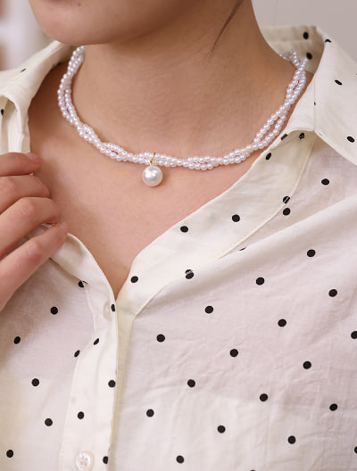 パールショートネックレス