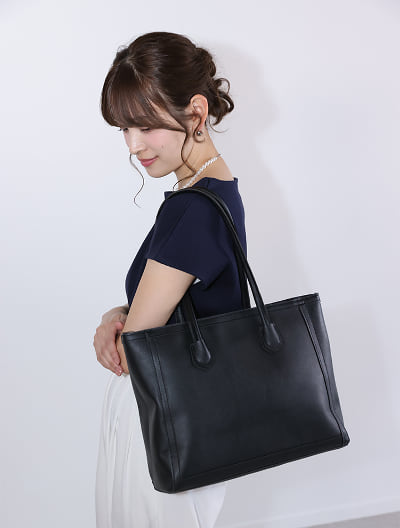 スクエアツーハンドルトートバッグ