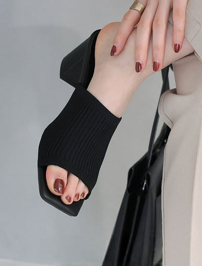 スクエアトゥニットミュールサンダル