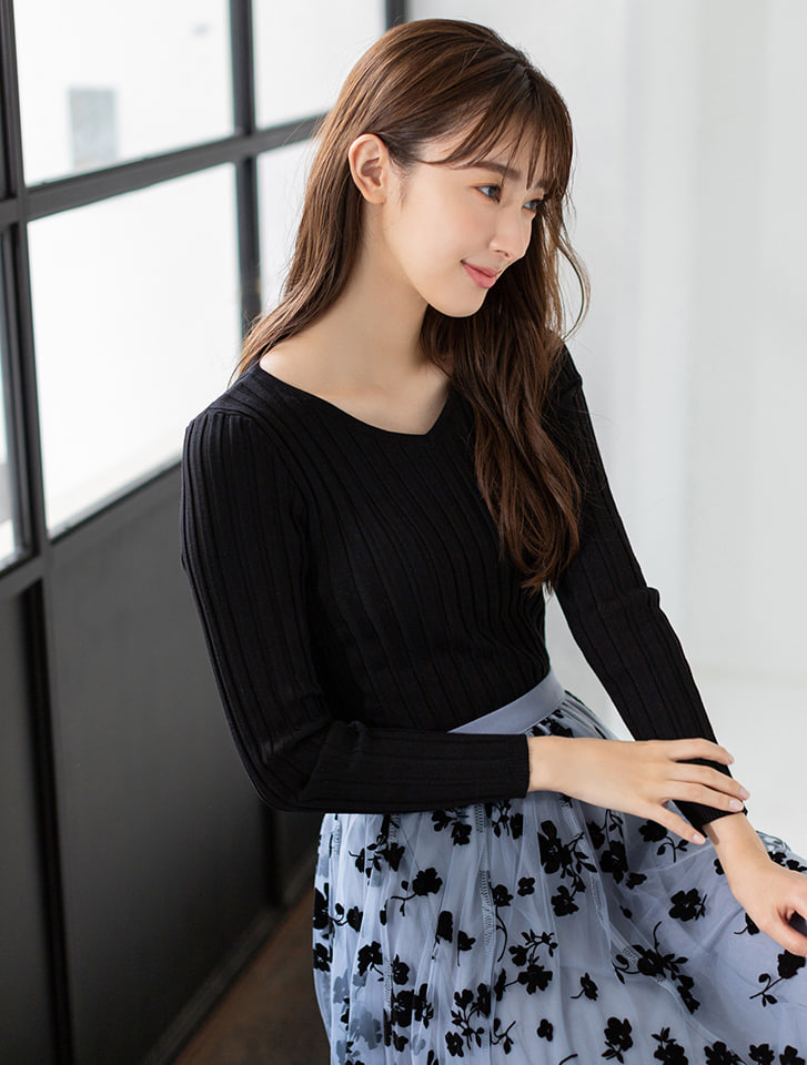 【HOBBS LONDON】ソフィー Vネック ピンタック ドレス 関税込 PENNEYS/ペニーズ 別注 THE FOX ロゴワッペン刺繍 Vネックニット
