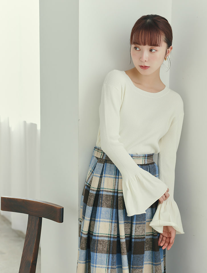 【ayano__ishidaコラボアイテム】袖フレア2wayリブニット