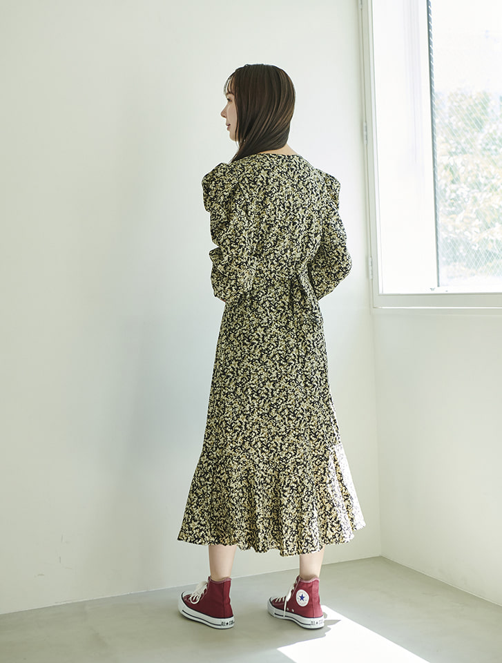 パワショル小花柄ワンピース