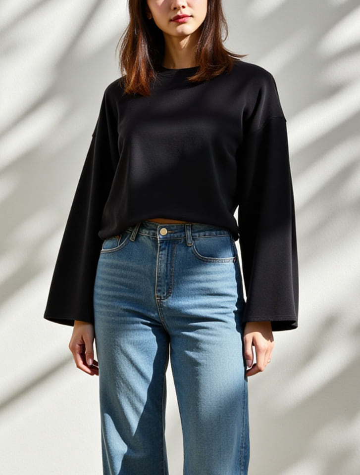 24SS 新品タグ付き✨PATOU プルオーバースウェット ショート丈 黒 S 24SS 新品タグ付き✨PATOU プルオーバースウェット ショート丈 黒 S