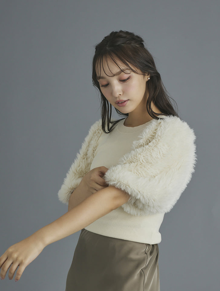 【極美品】ビアズリー アルパカ シャギー ニット アイボリー ふわふわ もこもこ 極美品】ビアズリー アルパカ シャギー ニット アイボリー