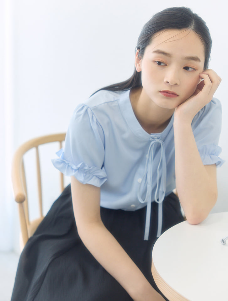 fifth 袖フリルデザインブラウス | 人気レディースファッション fifth 袖フリルデザインブラウス | 人気レディースファッション