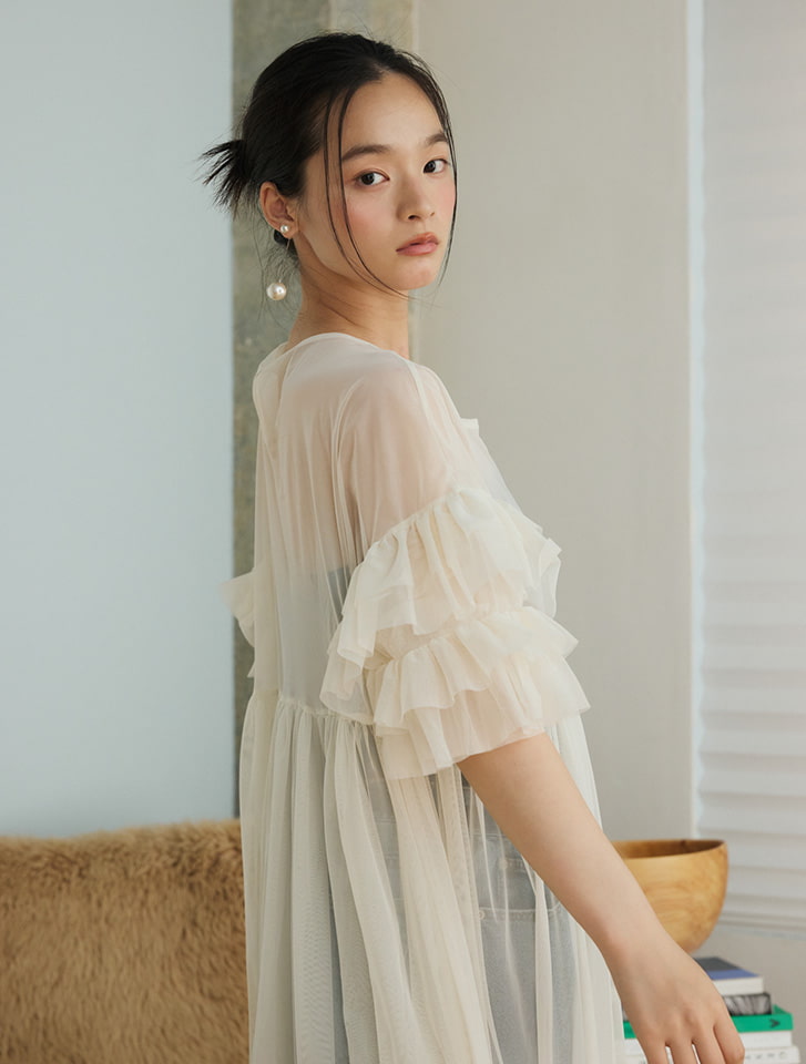 【CUPSHE】ボヘミアン フリルスリーブ ワンピース（送料込み) フリルチュールサテンキャミワンピース / GRACE CONTINENTAL