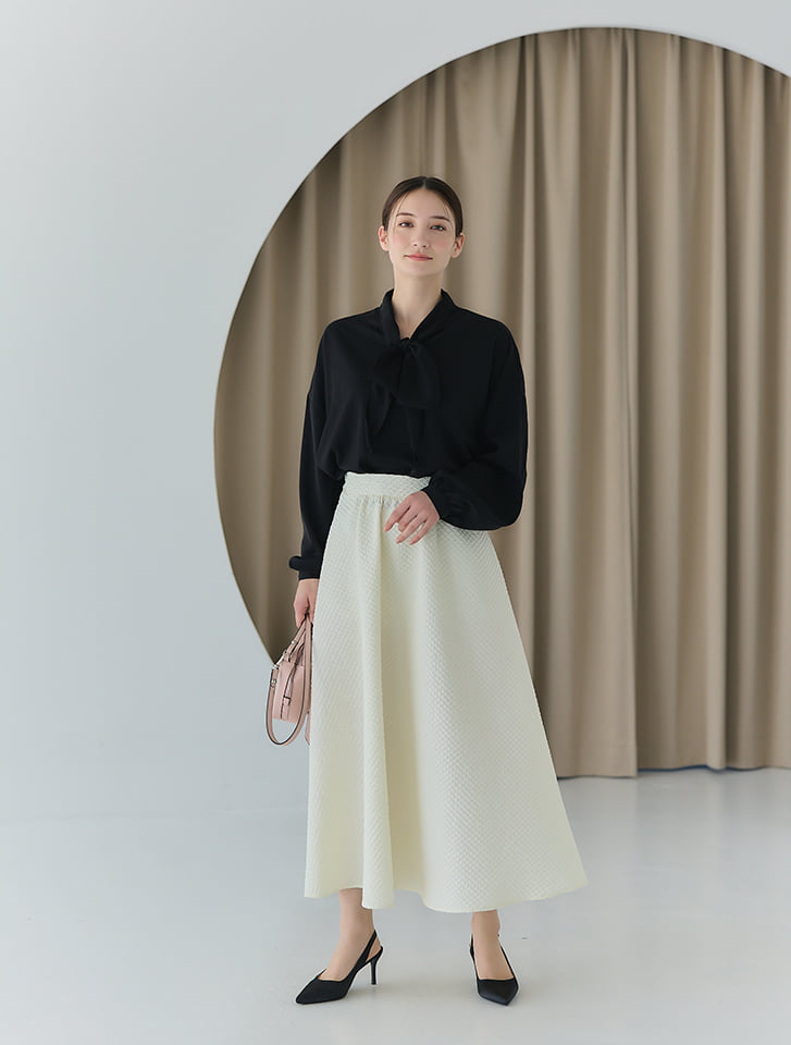SHE TOKYO ゴージャス　ロングスカート SHE Tokyo 2023年春夏コレクション | 画像24枚 - FASHIONSNAP