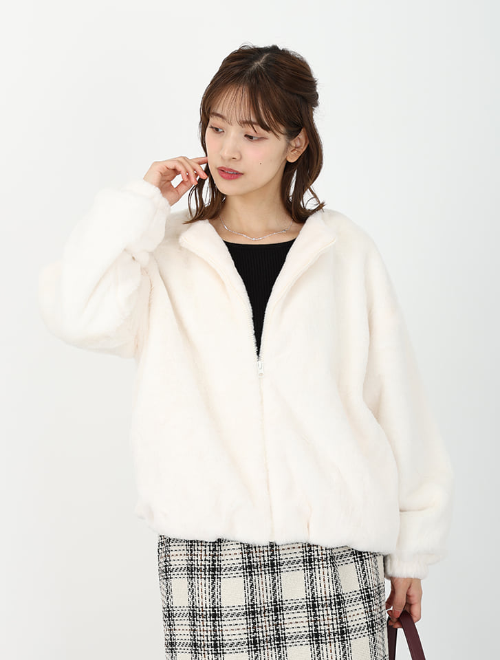 フェイクファーノーカラーブルゾン