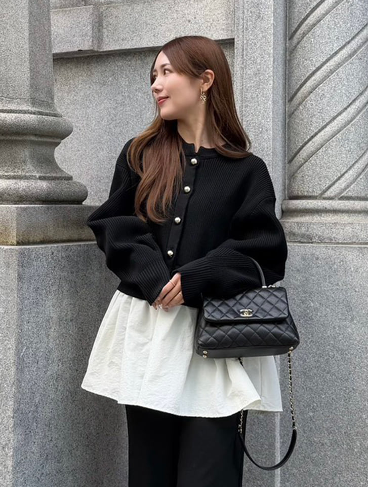 【kanaセレクト】 ゴールドボタンドッキングニット