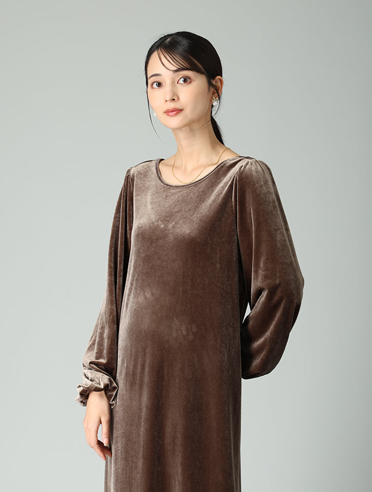 fifth バックオープンベロアワンピース | 人気レディースファッション