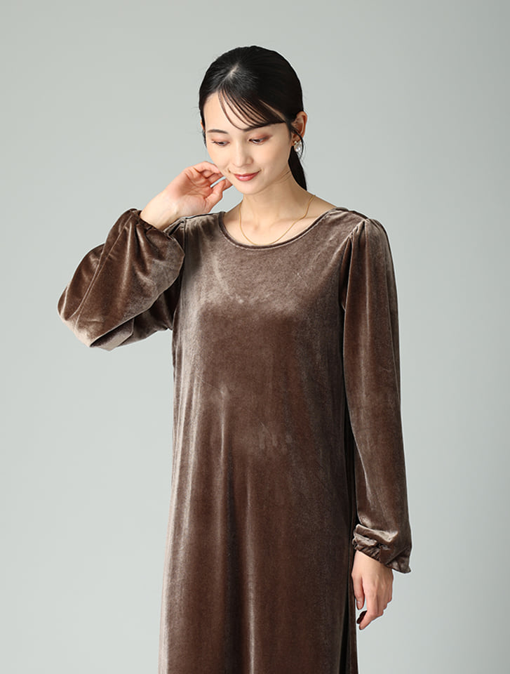 fifth バックオープンベロアワンピース | 人気レディースファッション