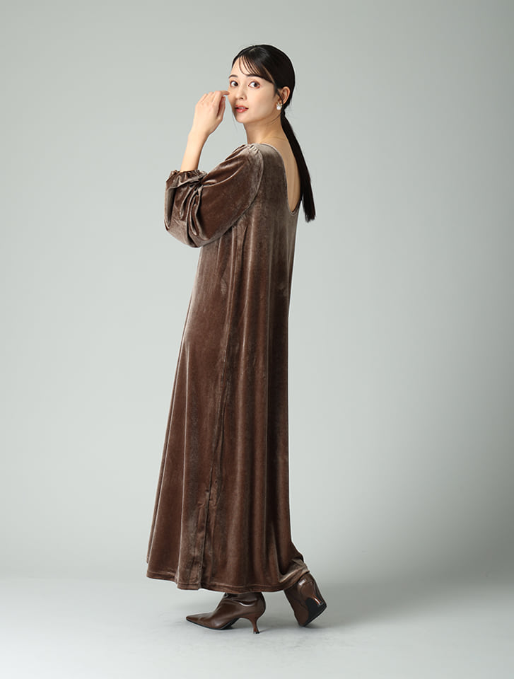 fifth バックオープンベロアワンピース | 人気レディースファッション