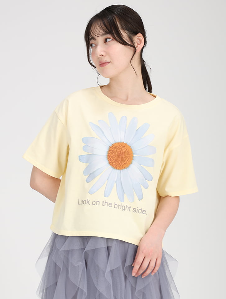 ◆boohoo◆エクステンデッドネックプールオムフローラルTシャツ fifth ビッグフラワープリントTシャツ | 人気レディース