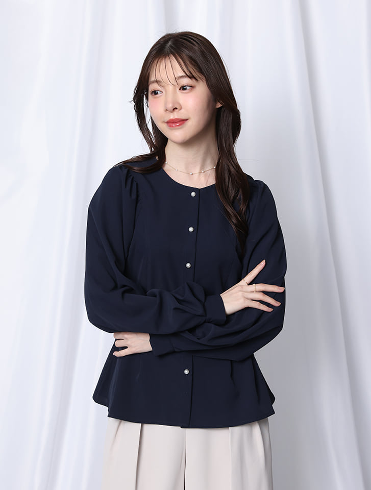 【完売品】TWILL ラウンドペプラムボリュームブラウス 中古・古着通販】TWILL (ツイル) ラウンドペプラムボリュームブラウス