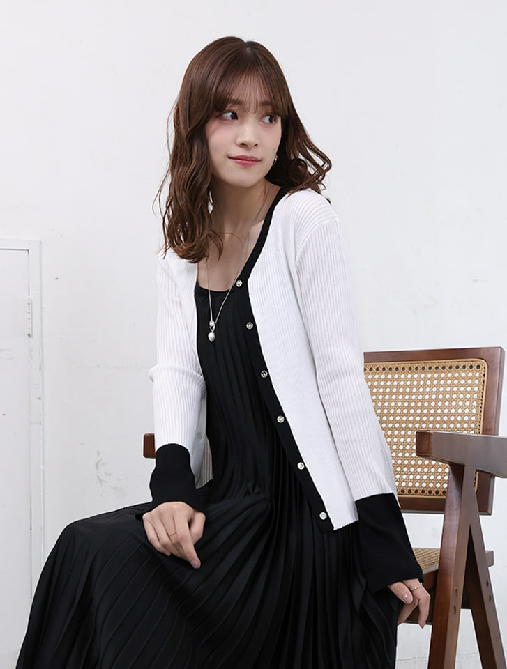 Vネック配色リブニットカーディガン