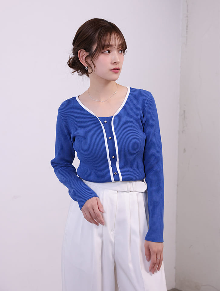 カーディガン風Vネックニット