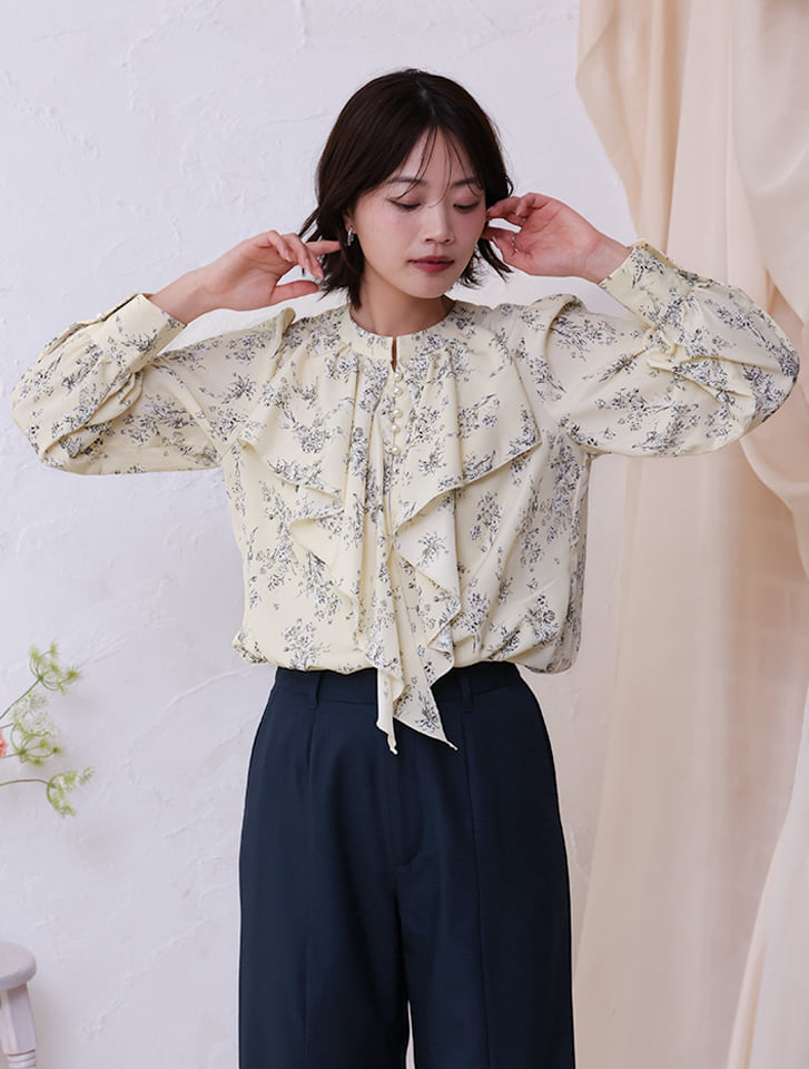 fifth 【cho____07セレクト】フラワープリントパールフリルブラウス