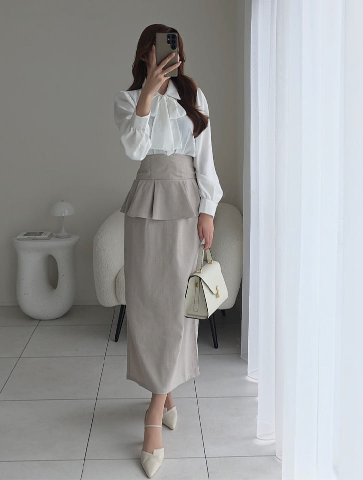 ファスナー付きペプラムナロースカート