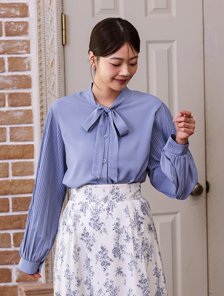 袖プリーツボウタイブラウス