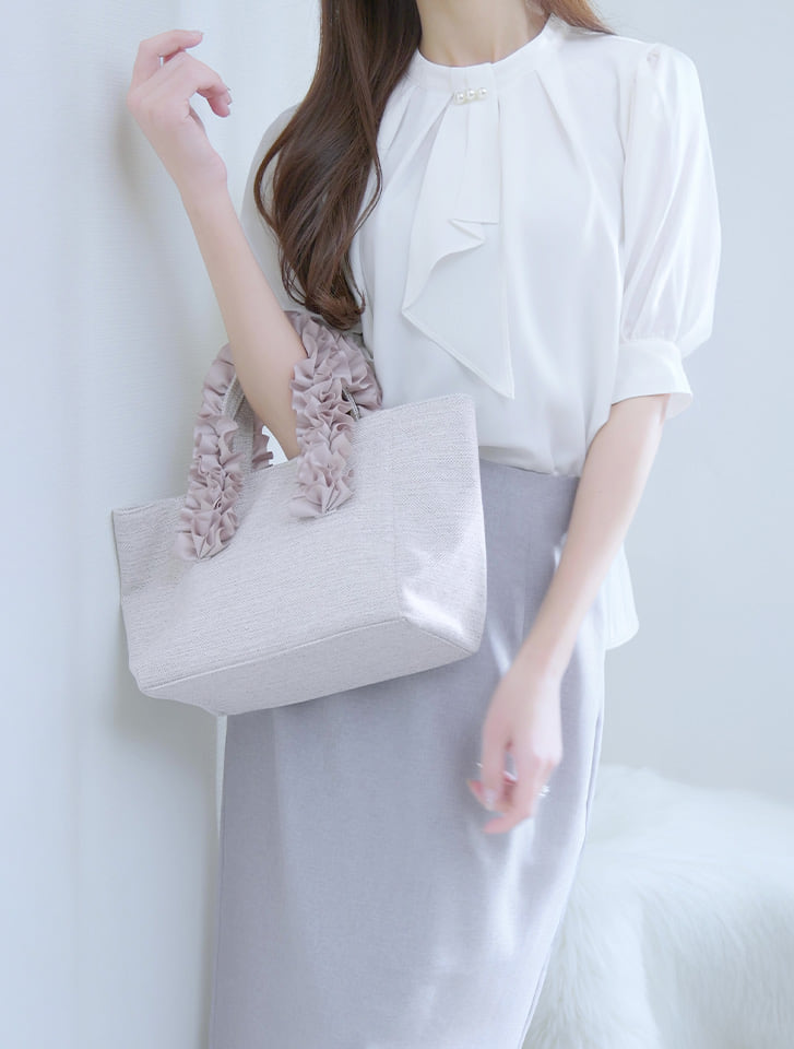 衿元パール付きボウタイブラウス