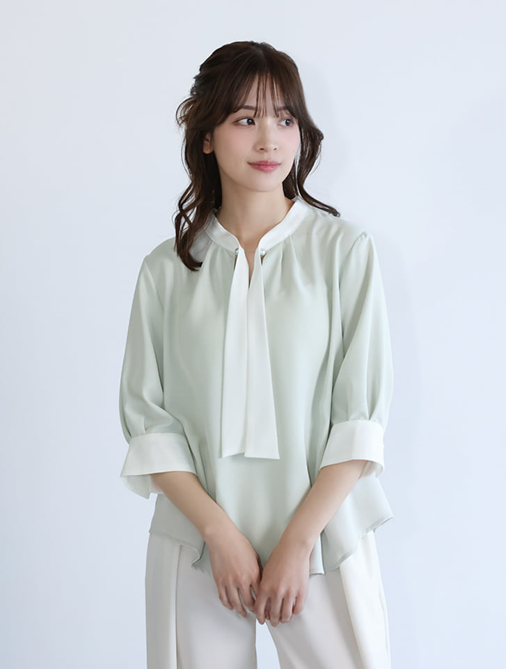 配色ボウタイパールブラウス