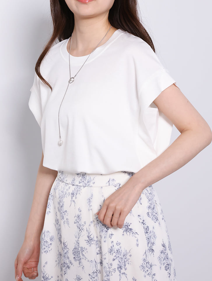 脇見え防止フレンチスリーブカットソー